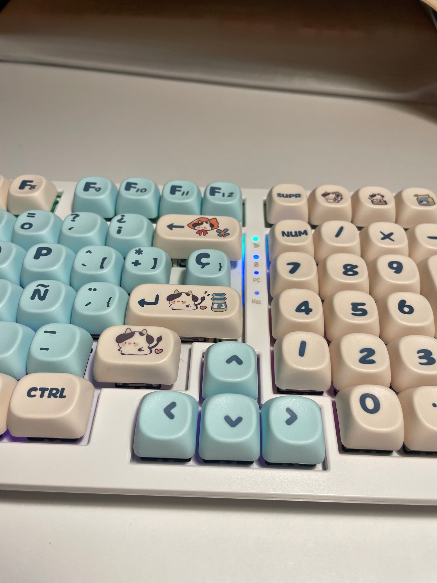 Teclado mecánico Vaca